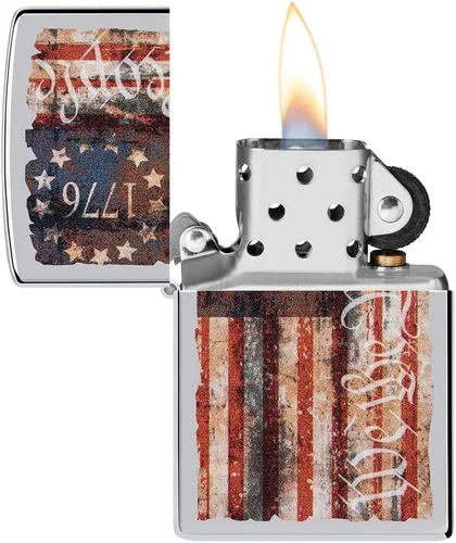 Vista 3 de Zippo encendedores con la bandera de EE. UU.
