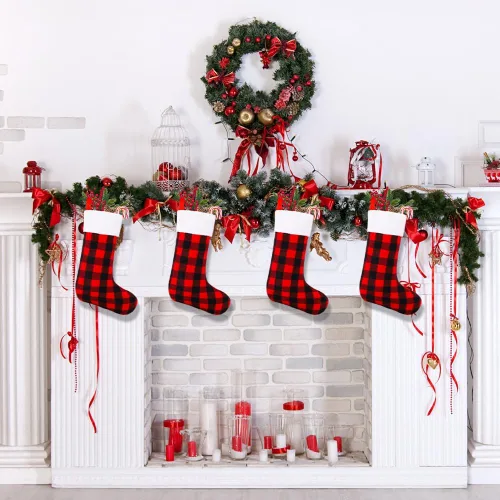 Vista 5 de YUJUN Paquete de 6 medias de Navidad de 22 pulgadas, medias grandes de Navidad a cuadros de búfalo negro y rojo, decoraciones colgantes para árbol