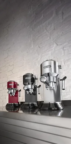 Vista 2 de Máquina de espresso de 15 bares, DeLonghi Dedica, Acero inoxidable 15-Bar Professional Pressure, Thermoblock Heating, Patented Manual Cappuccino