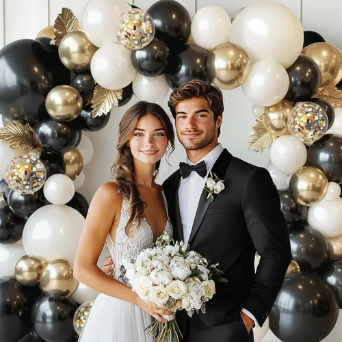 Vista 5 de Kit de arco de globos negros y dorados y blancos, 129 piezas de doble relleno de perlas, arena, blanco, negro, oro cromado, con guirnalda de globos