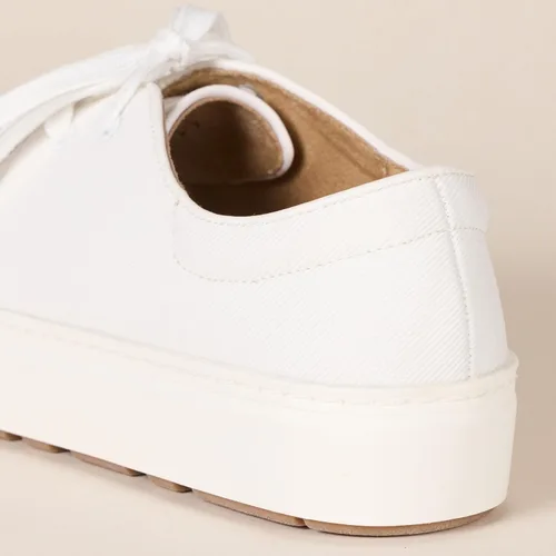 Vista 8 de Tienda Essentials Tenis con cordones para mujer