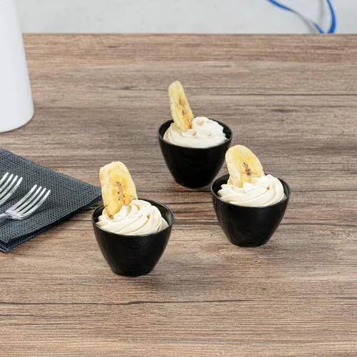 Vista 4 de Restaurantware - Mini cuencos de degustación de 2 onzas, 100 cuencos redondos- Desechables, resistentes, cuencos de postre de plástico negro
