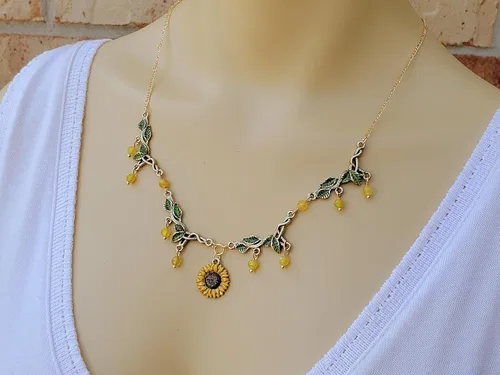 Vista 6 de Green Leaf and Sunflower Necklace w/Agate Bead Dangle - Hand Painted Sunny, Golden Yellow Flower and Leafy Green Necklace - Nature Colors Jewelry