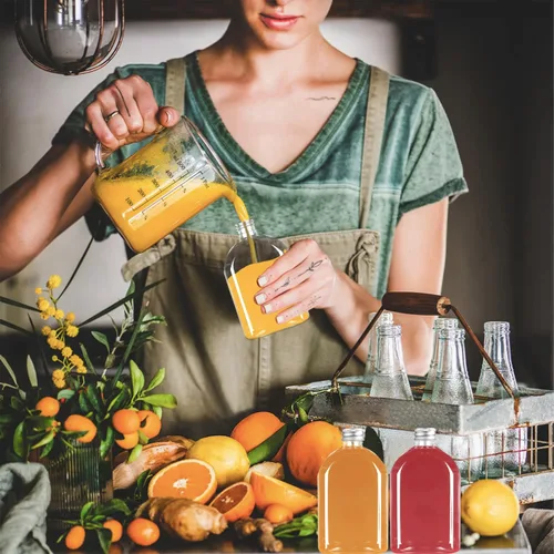 Vista 6 de Botellas de plástico con tapas, paquete de 24 botellas transparentes para jugos, botellas reutilizables para bebidas, recipientes transparentes a