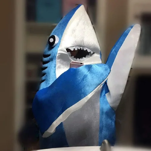 Vista 5 de Luxfan Disfraz de tiburón de vellón para adultos, talla única, disfraz de Halloween, disfraz divertido para cosplay