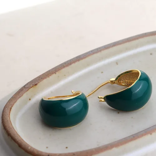 Vista 6 de Sonateomber Aretes de aro gruesos y gruesos para mujer, diseño vintage dorado con circonita cúbica, orejas sensibles, hipoalergénicas, regalo
