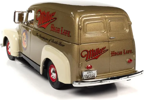 Vista 5 de Auto World 1951 GMC Delivery Truck Miller High Life con resina Miller Girl Figura 1:25 a escala fundida a presión