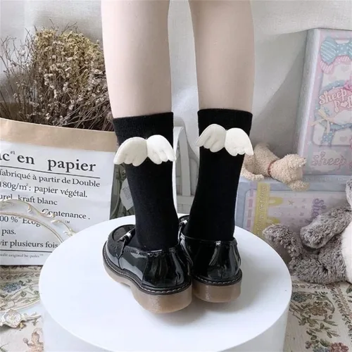 Vista 3 de Genryu 3D alas de ángel calcetines de mujer calcetines de moda tubo medio estudiantes calcetines dulce princesa Sox negro blanco algodón calcetines