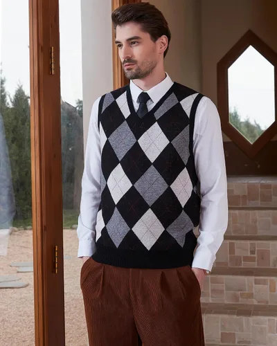 Vista 2 de Kallspin Suéter tipo chaleco con rombos para hombre, mezcla de lana, cuello en V, sin mangas