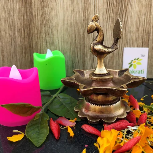 Vista 3 de Juego de diya de latón tradicional indio par Decoración del hogar Diya de latón para decoración y regalo