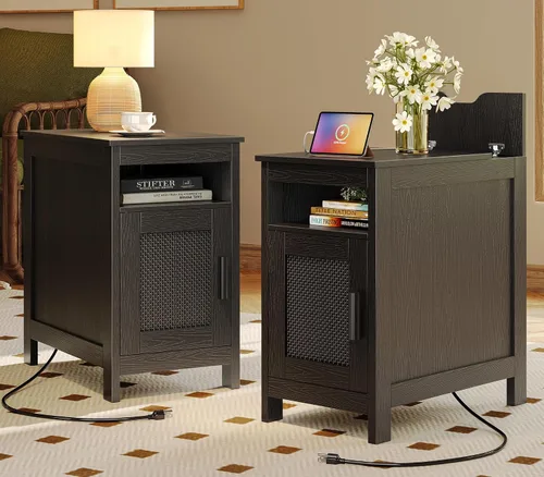 Vista 12 de Huuger Mesita de noche estrecha, mesa auxiliar con estación de carga, puerto USB-C, mesa auxiliar de ratán con gabinete y estante abierto, ratán