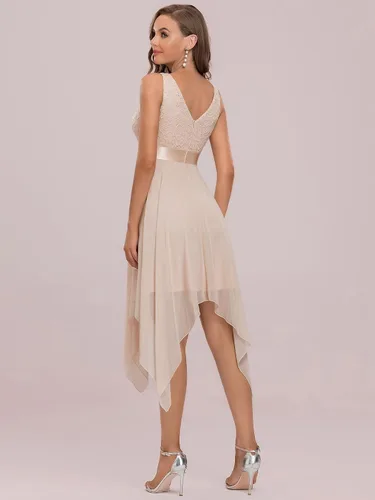 Vista 2 de Ever-Pretty Vestido de cóctel acampanado de gasa con cuello en V escotado para mujer 0207