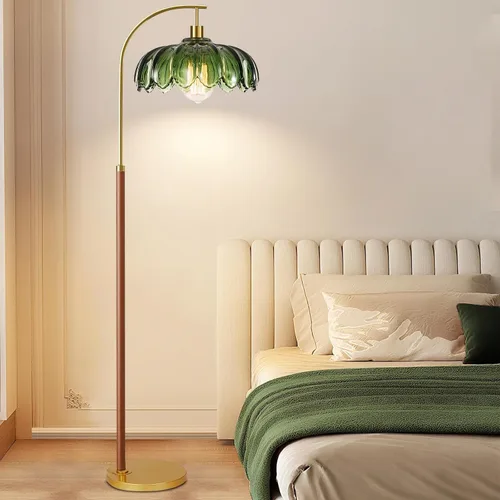 Vista 3 de Lámparas de pie de madera para sala de estar, lámpara de pie dorada con control remoto y pantalla de cristal, lámpara de arco de flores, lámpara
