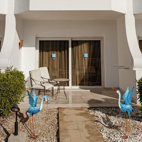 Vista 4 de XONOR Estatuas de jardín de grúa para exteriores, escultura de señuelo de garza azul, estatuas de pájaros de metal para patio trasero, estanque