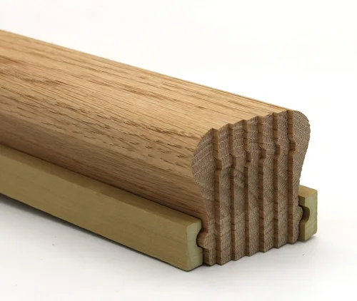 Vista 5 de Rosetón Redondo Roble Rojo, Madera Sólida, 4.17 in x 3.92 in, Montaje de Escalera