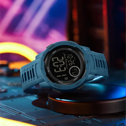 Vista 2 de findtime Reloj deportivo digital rojo para hombre, reloj para hombre, táctico, militar, 5ATM, resistente al agua, para hombre, con luz LED, alarma