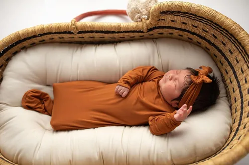 Vista 216 de Three Little Tots Vestido de corbata anudada para bebé recién nacido - Bebé