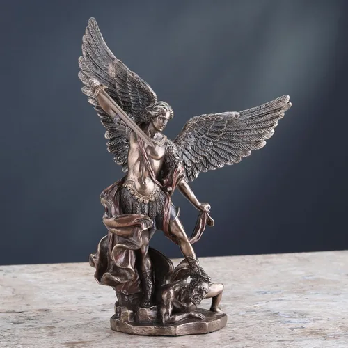Vista 3 de Unicorn Studios San Miguel de pie sobre el demonio con espada escultura religiosa 7 7/8 pulgadas de alto