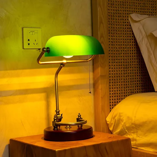 Vista 9 de Lámpara de Banquero, Lámpara de Escritorio Verde Tradicional con Base de Madera de Abedul Maciza, Lámpara de Biblioteca Antigua de Vidrio Verde