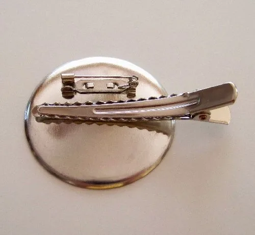 Vista 2 de Broche de clip de pelo con diseño de peonía, diseño de peonía, color plateado