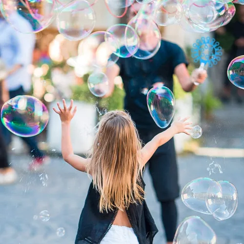 Vista 6 de Juego de varitas de burbujas de 11 piezas, kit de diversión de mega burbujas para niños y adultos, 9 varitas gigantes de hasta 8 pulgadas de ancho