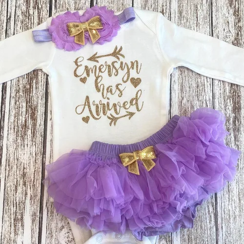 Vista 2 de Personalized Baby Girl Has Arrived Bodysuit Gold Glitter Design Add Any Name Optional Accessories