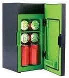 Vista 8 de Gamer Mini refrigerador con capacidad para hasta 8 latas de soda, color negro