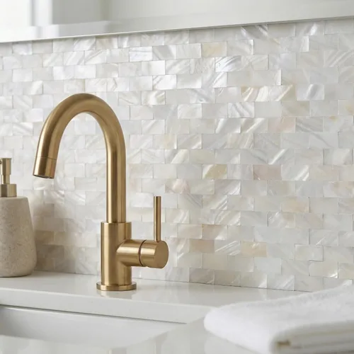Vista 2 de 1 - Lámina de azulejos de conchas de perla para despegar y pegar, protector contra salpicaduras adhesivo para cocina, baño, dormitorio