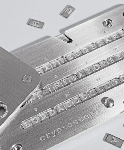 Vista 4 de BitcoinMerch.com - Cryptosteel Cassette Solo, Criptomoneda de reserva de clave de semilla mnemónica de acero inoxidable
