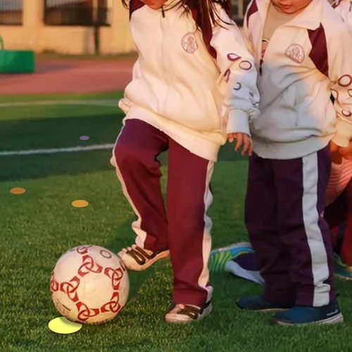 Vista 3 de Marcadores de punto Emhumn de 4 pulgadas y 9 pulgadas de polietileno para puntos de agilidad para entrenamiento en gimnasio/educación física, baile