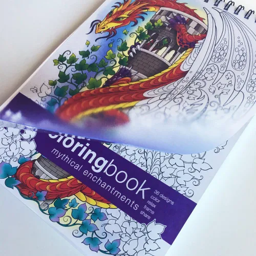 Vista 2 de Libro para colorear para adultos encantamientos míticos, grande (8.62 x 11.75 pulgadas)