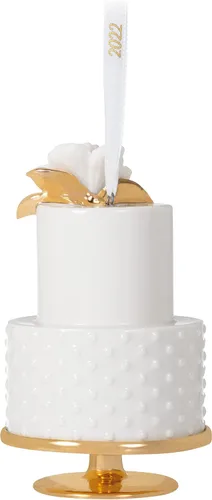 Vista 2 de Hallmark Keepsake Adorno de Navidad 2022, un dulce pastel de boda, porcelana
