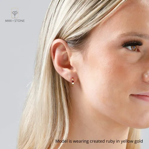 Vista 2 de MAX + STONE - Aretes de aro redondos pequeños de oro blanco o amarillo de 14 quilates para mujer con juego de canal y piedra natal de 0.039