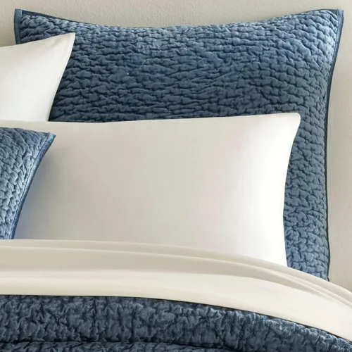 Vista 9 de Pine Cone Hill Parisienne Velvet Dove White - Funda acolchada blanca, tamaño estándar, patrón sólido blanco