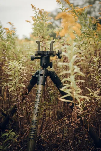 Vista 8 de BOG DeathGrip Aluminum Tripod with Durable Frame, Lightweight, Stable Design, Bubble Level, Adjustable Legs, Shooting Rest, and Hands-Free Operation
