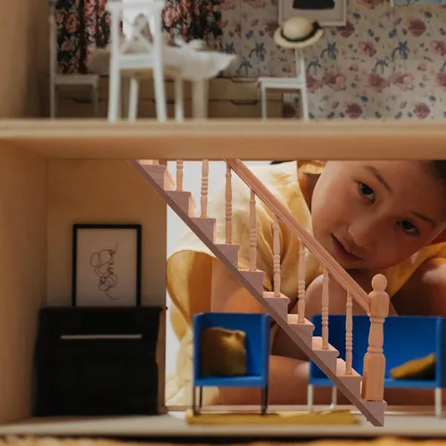 Vista 5 de DOITOOL Escalera en miniatura de 12 escalas con pasamanos izquierdos, sin pintar, accesorio de muebles de casa de muñecas de madera para bricolaje