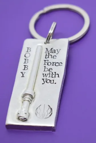Vista 2 de Regalo personalizado para novio Llavero Jedi Marido May the force be with you Sable de luz