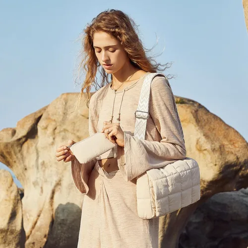 Vista 8 de CLUCI Bolsa de hombro acolchada para mujer, bolsa de mano media ligera de algodón acolchado