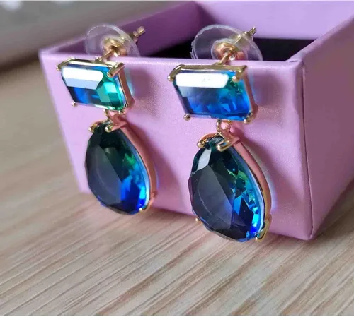 Vista 4 de CXUEMH - Aretes colgantes de lágrima para mujer, aretes colgantes azules y verdes, elegantes para graduación, aretes verdes esmeralda, joyería
