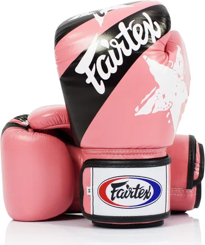 Vista 9 de Fairtex BGV1 guantes de entrenamiento de Muay Thai para hombres, mujeres, niños Calidad premium, ligeros y absorbentes de impacto, guantes