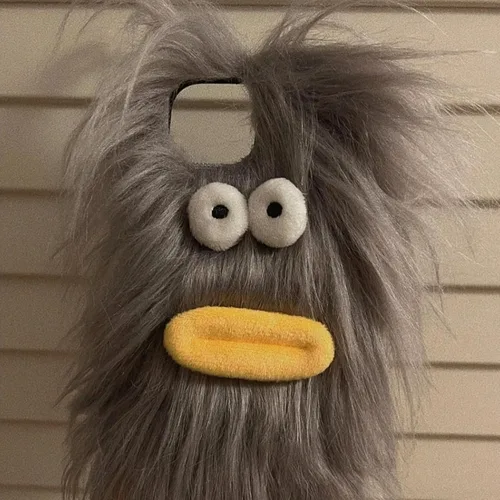 Vista 5 de Funda de teléfono de felpa negra para iPhone 11, linda funda DIY de pelo largo con cara divertida y abrigada, funda protectora de invierno