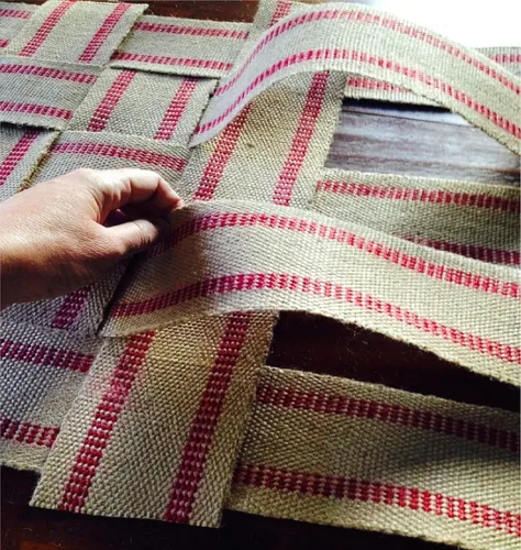 Vista 2 de Cincha de yute natural de 3 1/2" - 15 yardas