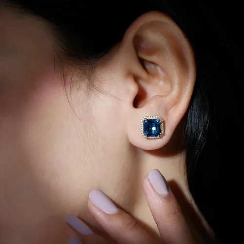 Vista 10 de Pendientes de tuerca con topacio azul Londres de corte Asscher certificados con halo de diamantes 6.50 Cttw Calidad AAA