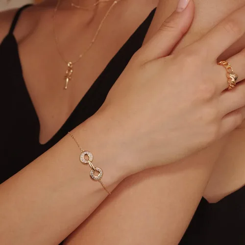 Vista 2 de MEVECCO Pulsera de cadena de oro para mujer, chapada en oro de 18 quilates, pulsera ajustable en capas, delicada pulsera minimalista hecha a mano