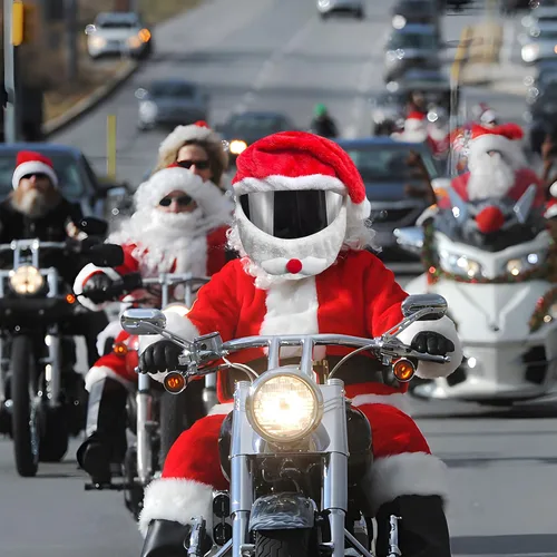 Vista 5 de Funda extra grande para casco de motocicleta de Papá Noel de Navidad con luz, sombrero de decoración de 30 x 15.8 pulgadas para hombres y mujeres