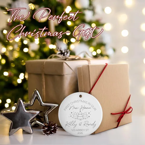 Vista 2 de Adorno personalizado para el nuevo hogar 2025 con tu dirección, 3 pulgadas, adorno de recuerdo de Navidad con caja de regalo opcional, recién