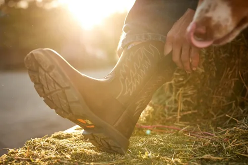 Vista 10 de Ariat Botas de trabajo Groundbreaker con punta cuadrada ancha para hombre