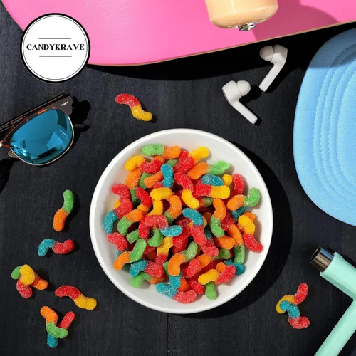 Vista 7 de SourBrite Crawlers Minis - Gusanos de gomita de caramelo, sabores afrutados dulces y picantes, bolsas envueltas individualmente, caramelos surtidos