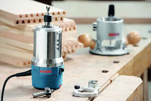 Vista 13 de Router Bosch 1617EVS de 2.25 HP, electrónico, de base fija.