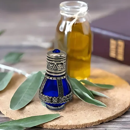 Vista 5 de Aceite de unción Spikenard, vial de cobalto azul, 0.24 fl oz Extra virgin olive oil base, natural spikenard essential oil, biblical tradition